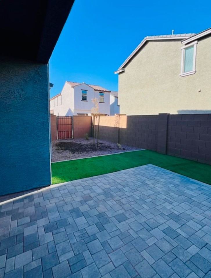25920 N 22nd Ln - Photo 2 of 50