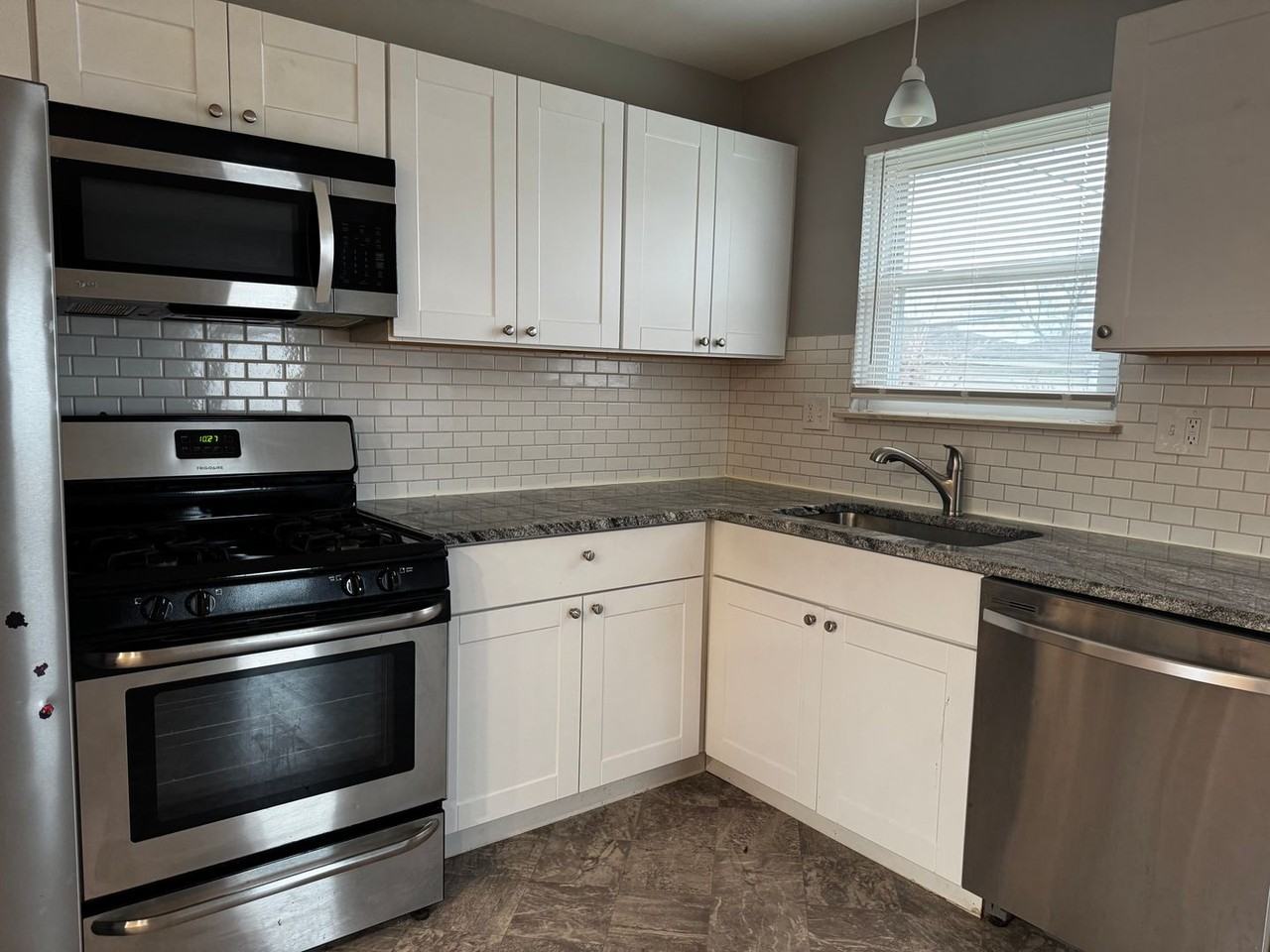 18219 E 13 Mile Rd - Photo 2 of 25