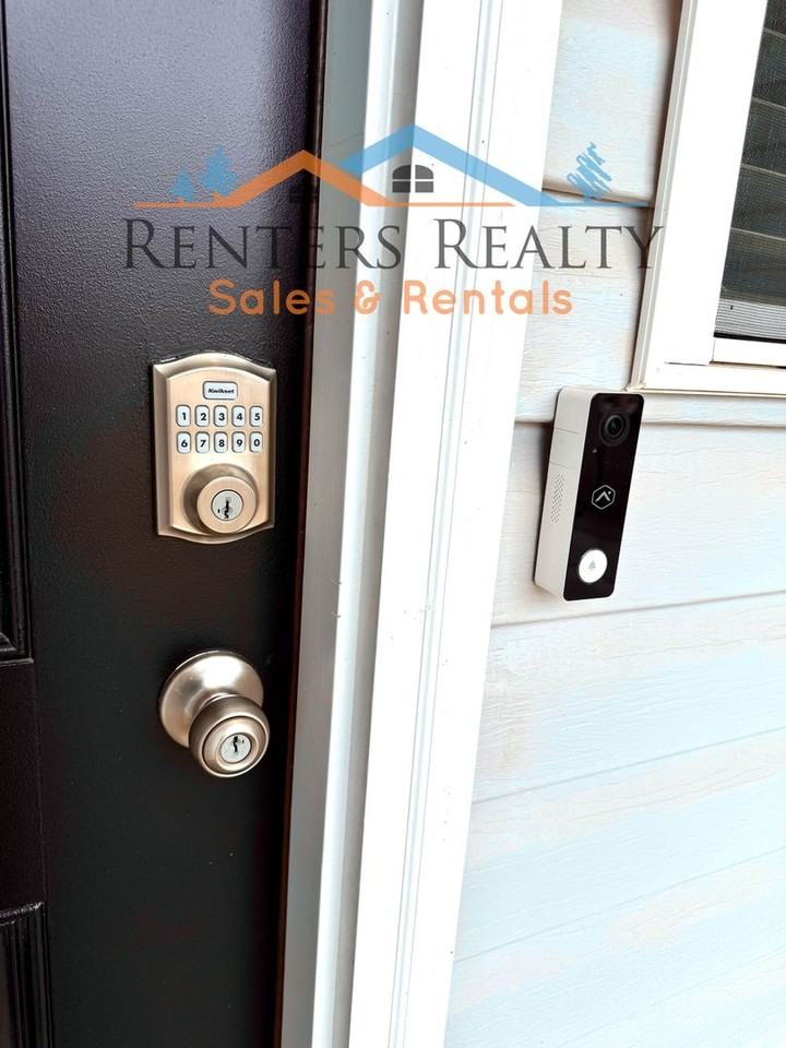 223 Maple Spring Trl - Photo 4 of 28
