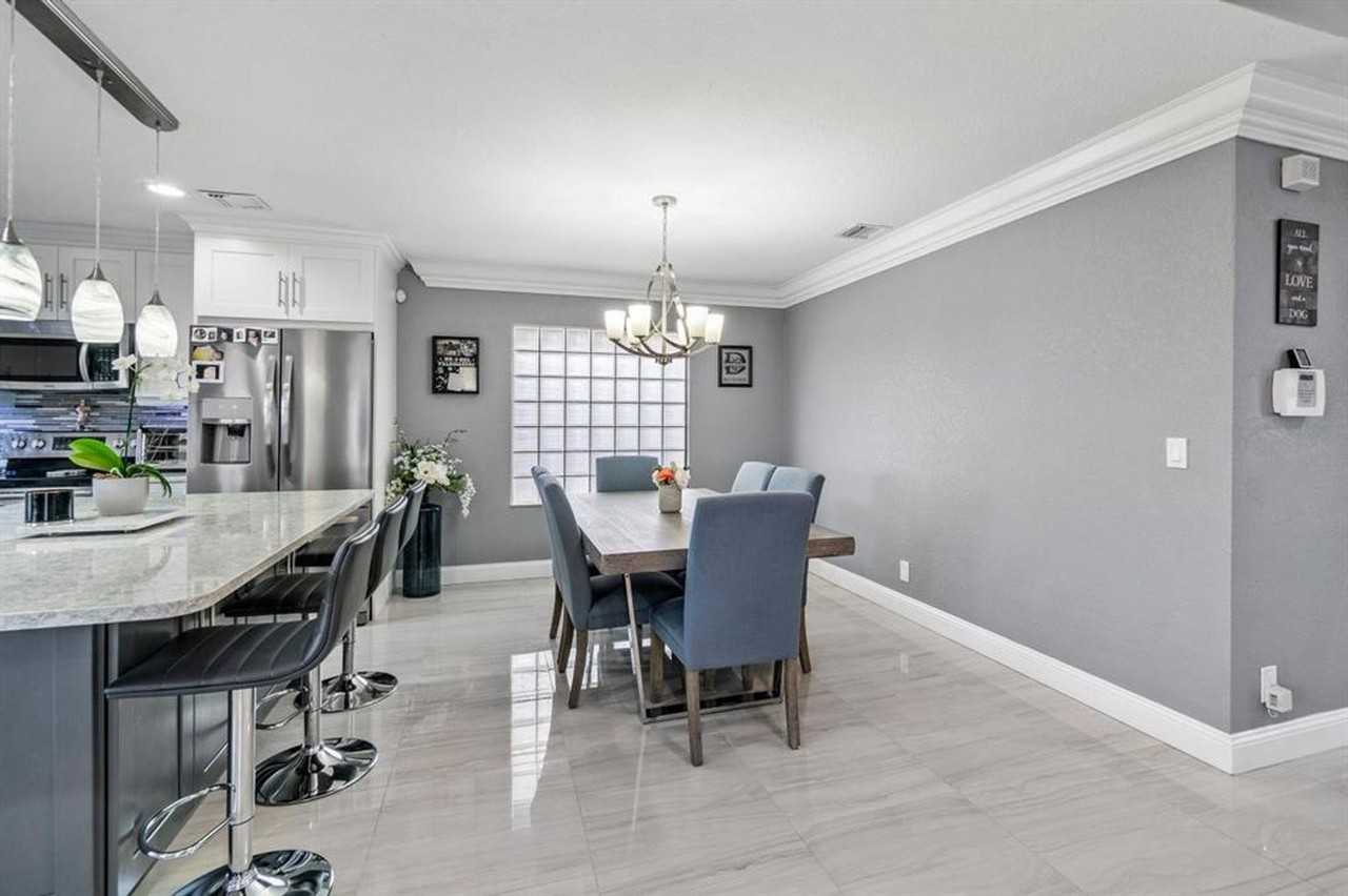 4532 Concordia Ln - Photo 2 of 22