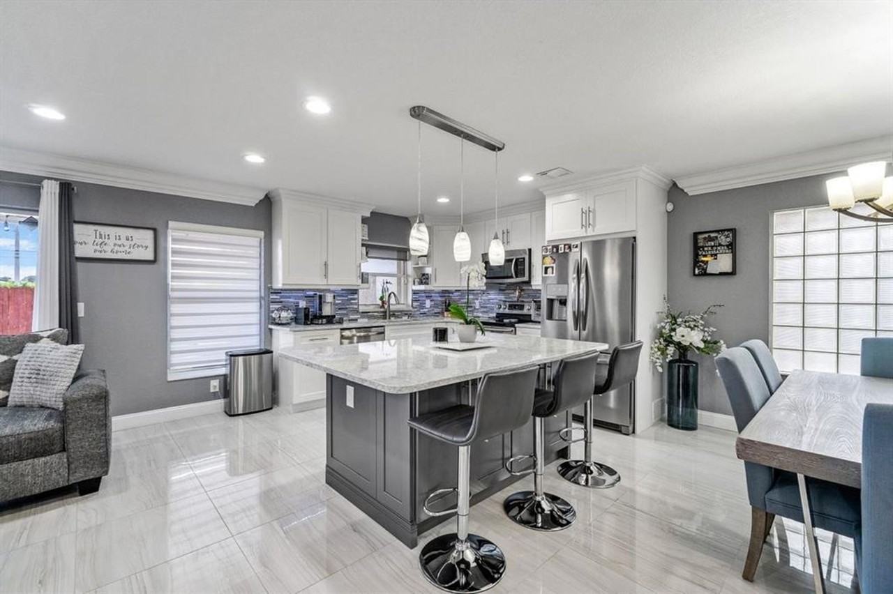 4532 Concordia Ln - Photo 3 of 22