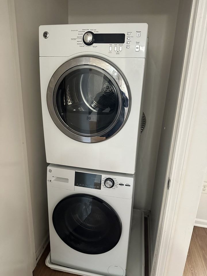 Cass Plaza - Photo 4 of 7