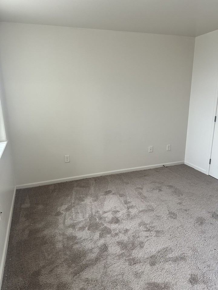 Cass Plaza - Photo 5 of 7