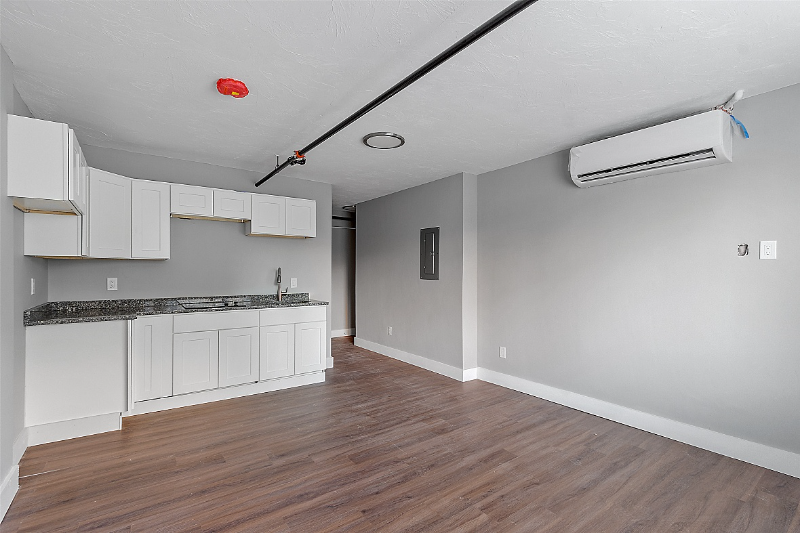 55 Manchester Street - Photo 3 of 7