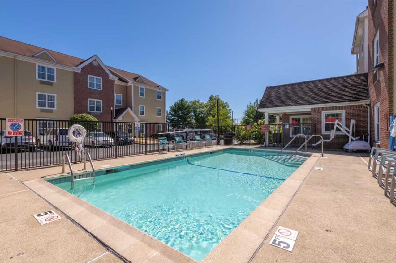 20 International Pl #1039513P - Photo 3 of 13