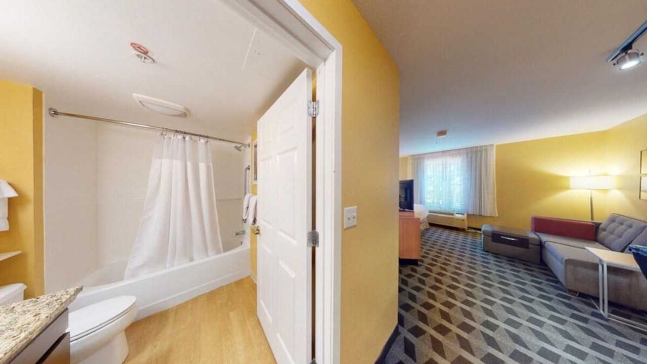 30 International Pl #1039512P - Photo 7 of 13