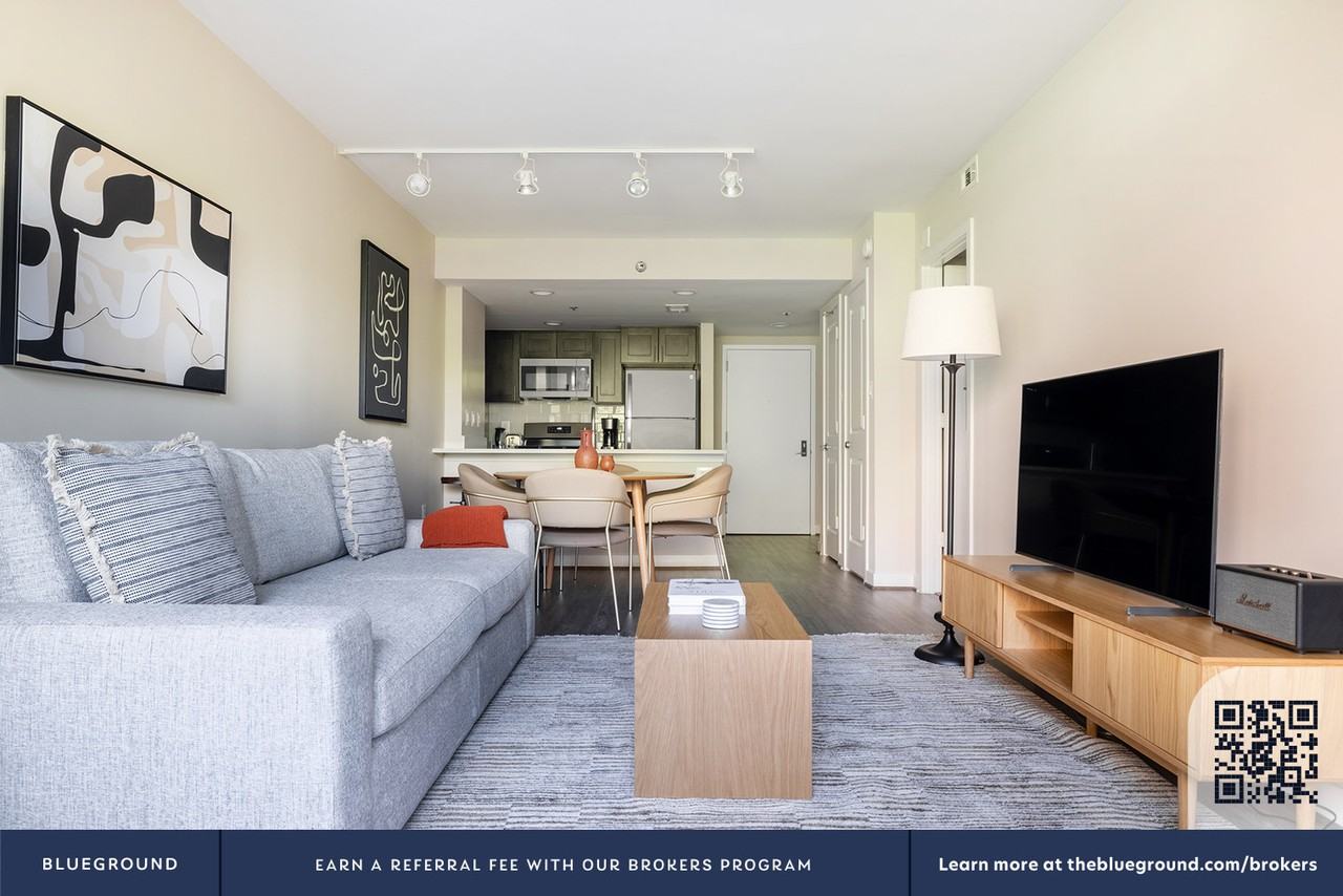 1200 N Veitch St #902 - Photo 5 of 44