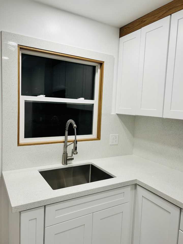 1537 Freeman Ave #NA - Photo 3 of 12