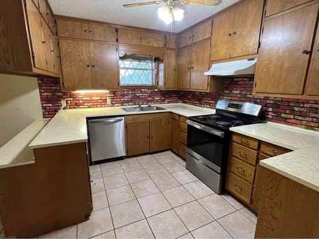 1181 NE Access Rd #NA - Photo 3 of 11