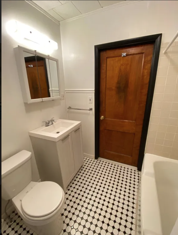 3135 N Calvert St #NA - Photo 5 of 6