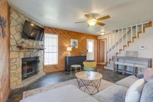 featured image of 412 Longhorn Trl #NA
