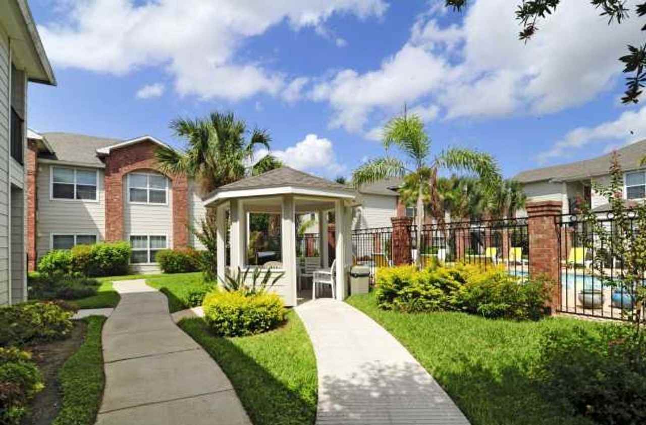 Villas De Nolana - Photo 4 of 30