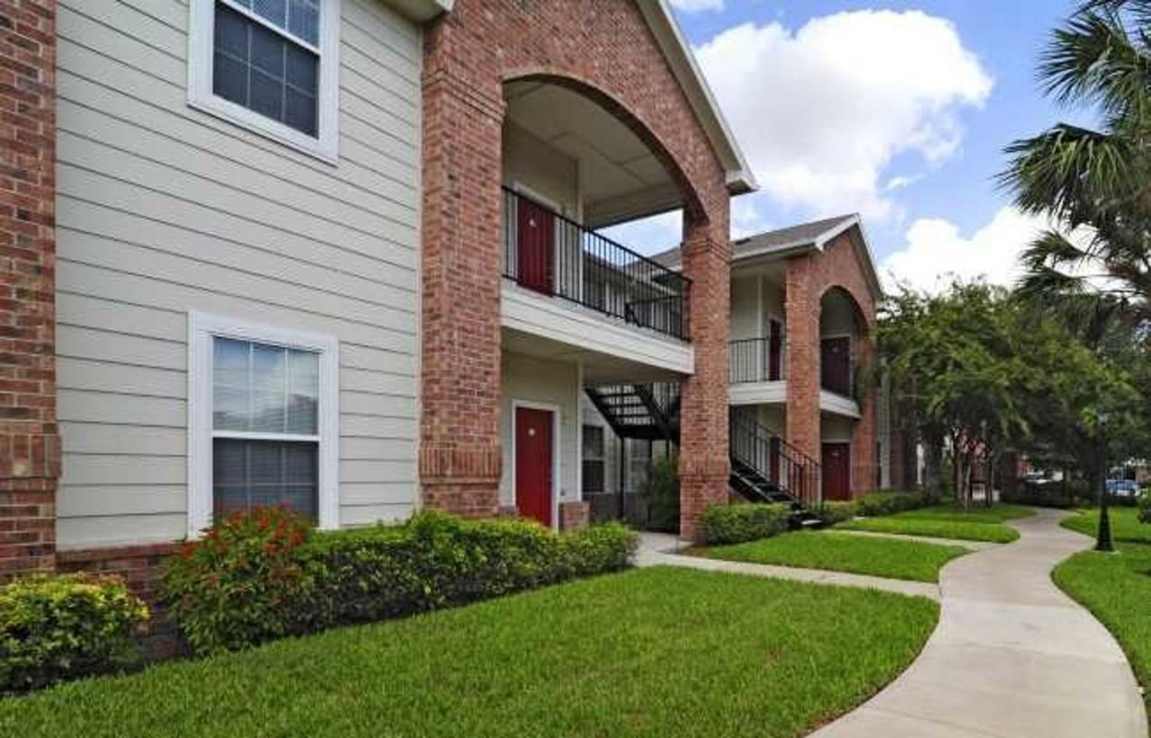 Villas De Nolana - Photo 6 of 30