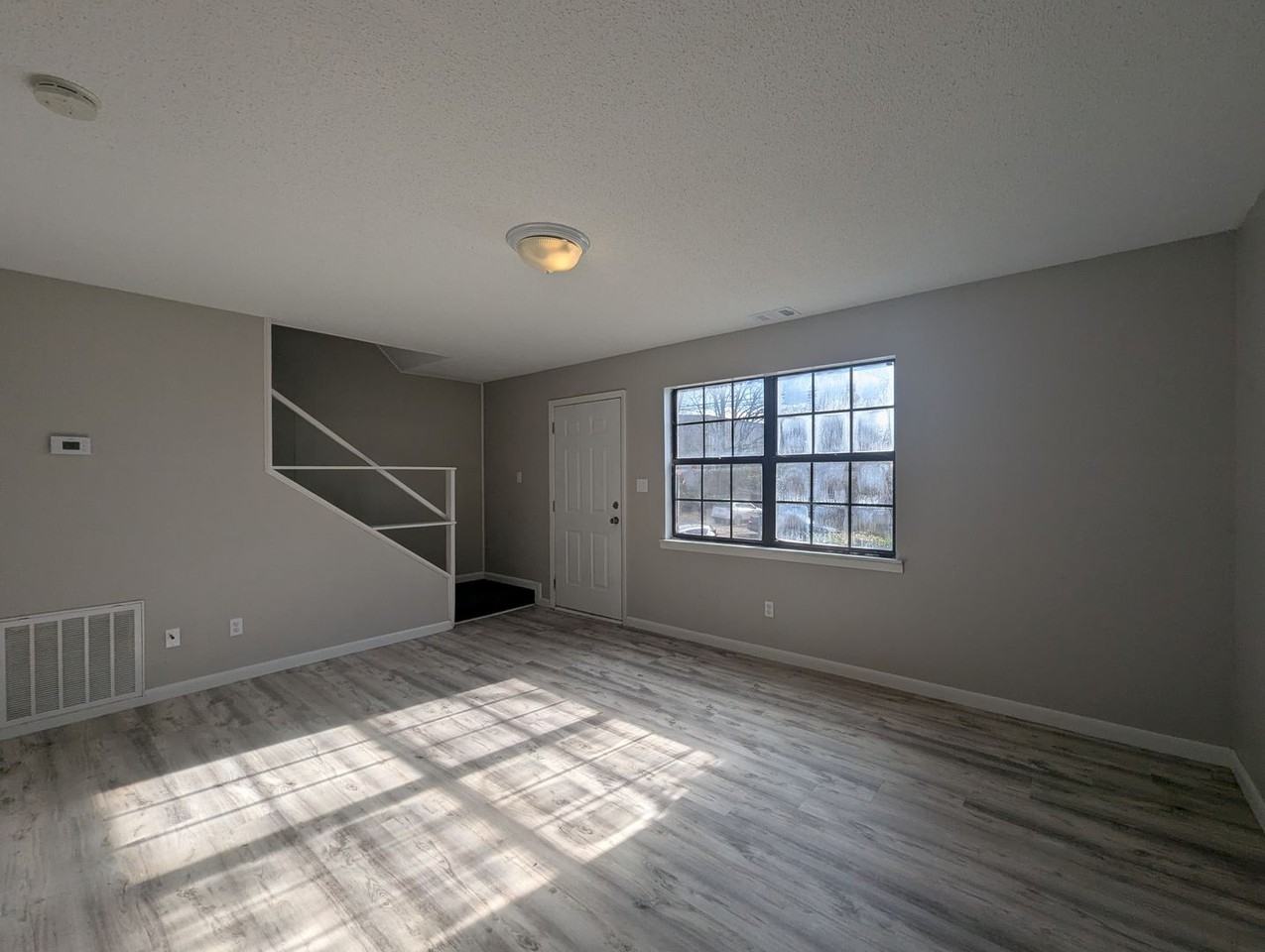 2325 Byers St - Photo 5 of 15