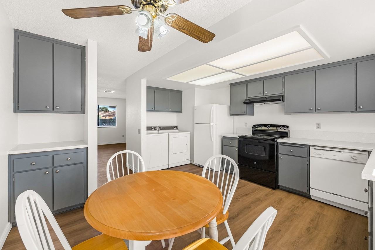 15360 Sequoia Street - Photo 3 of 23