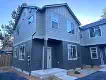 823 Se 5th St #3 - Photo 1 of 1