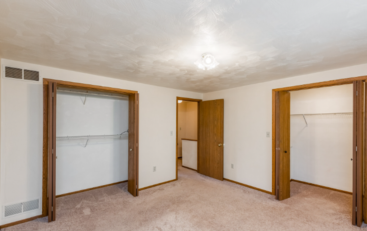 Briarwood Townhomes - Photo 6 of 30