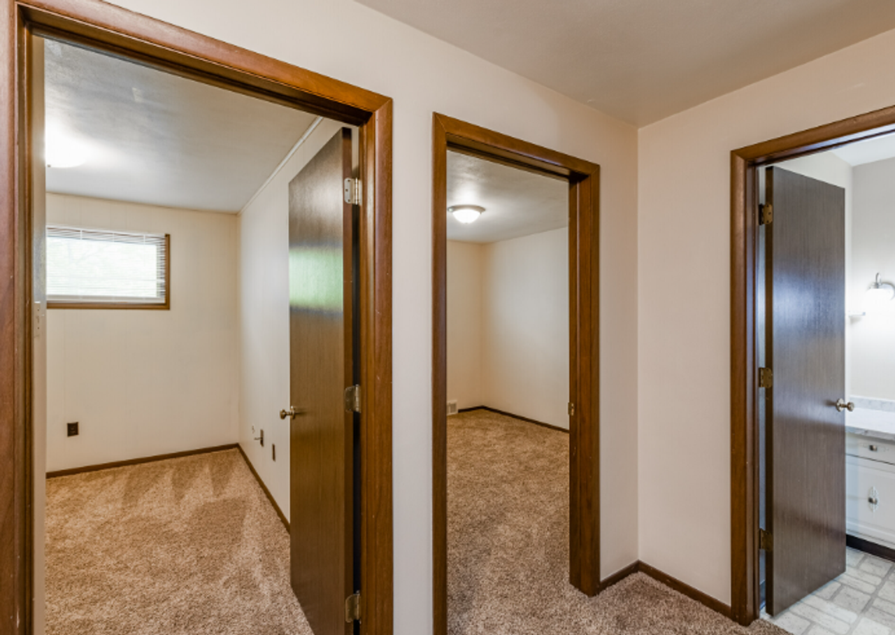 Briarwood Townhomes - Photo 7 of 30