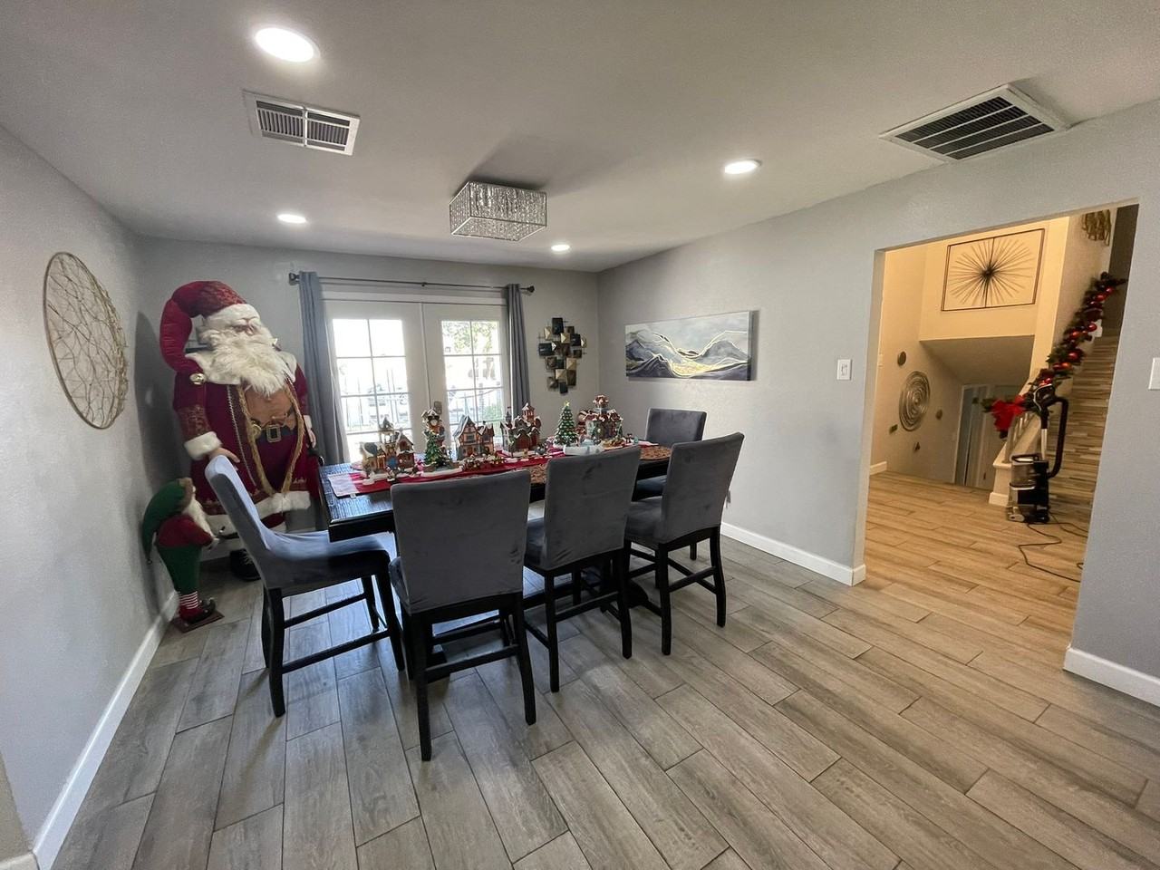 10024 Fenway Dr - Photo 7 of 23