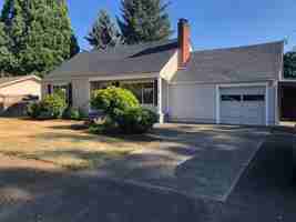 featured image of 140 Hardy Ave