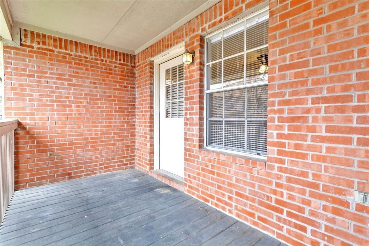 1722 Rawhide Loop - Photo 2 of 21