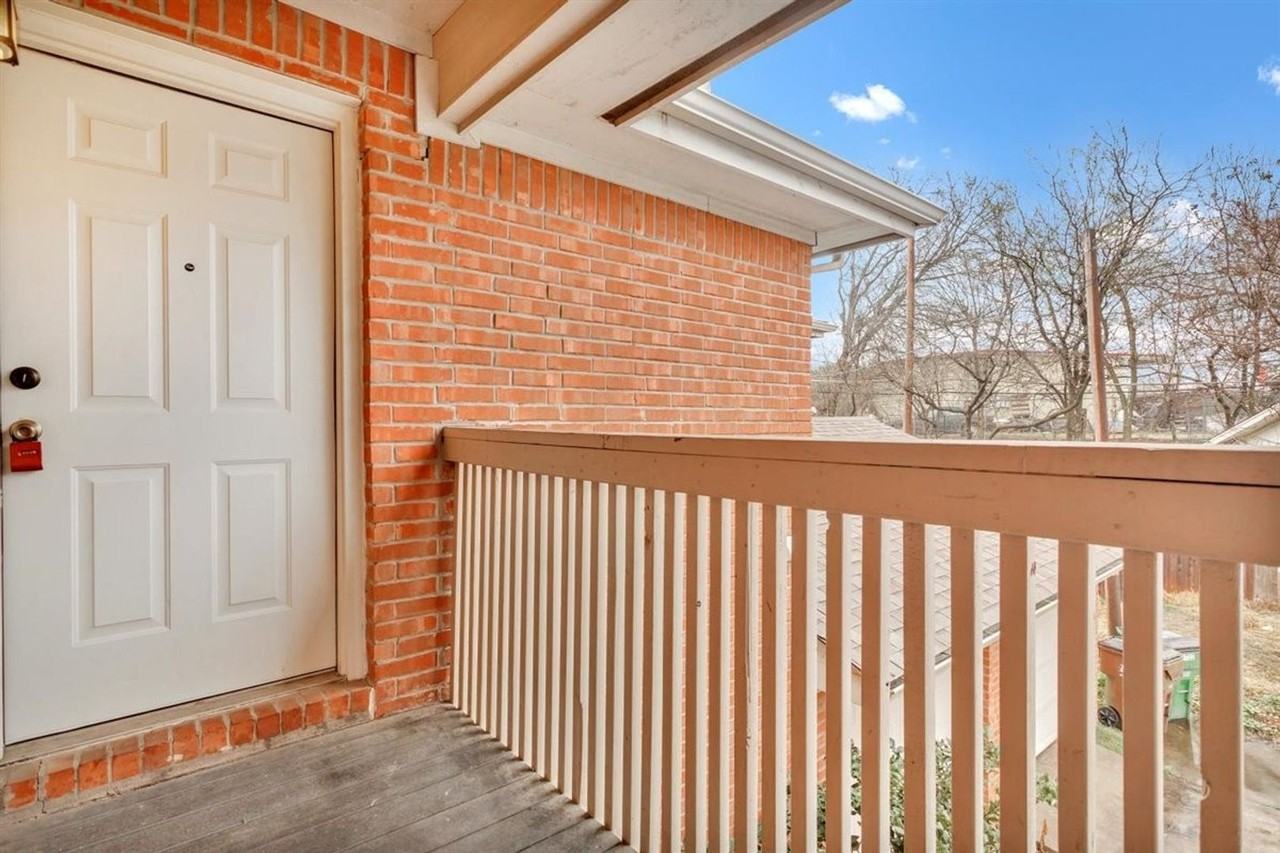 1722 Rawhide Loop - Photo 3 of 21