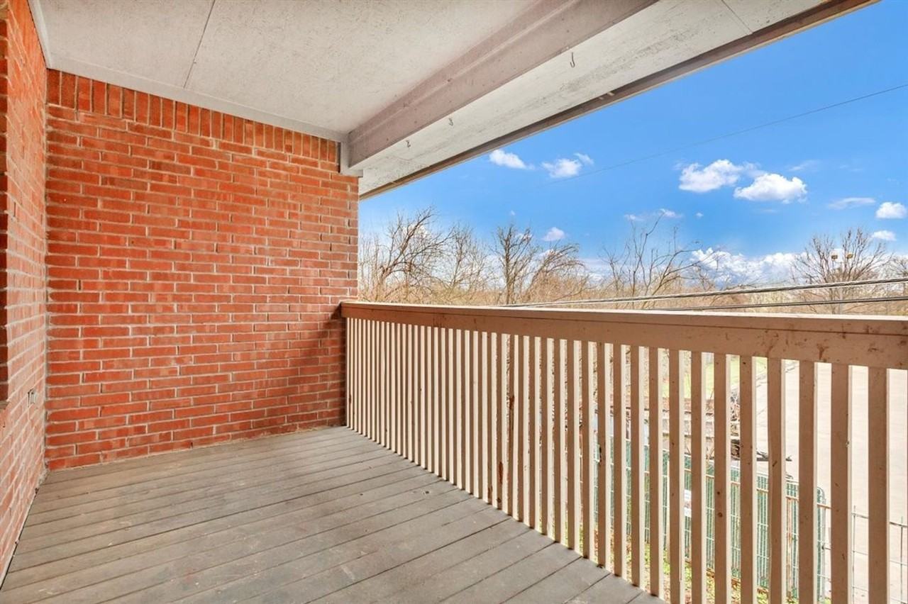 1722 Rawhide Loop - Photo 4 of 21