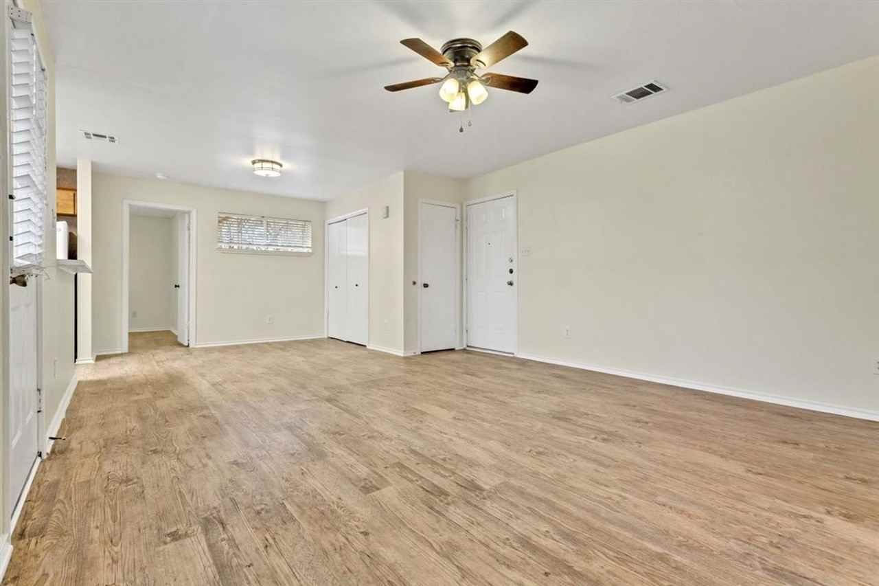 1722 Rawhide Loop - Photo 5 of 21