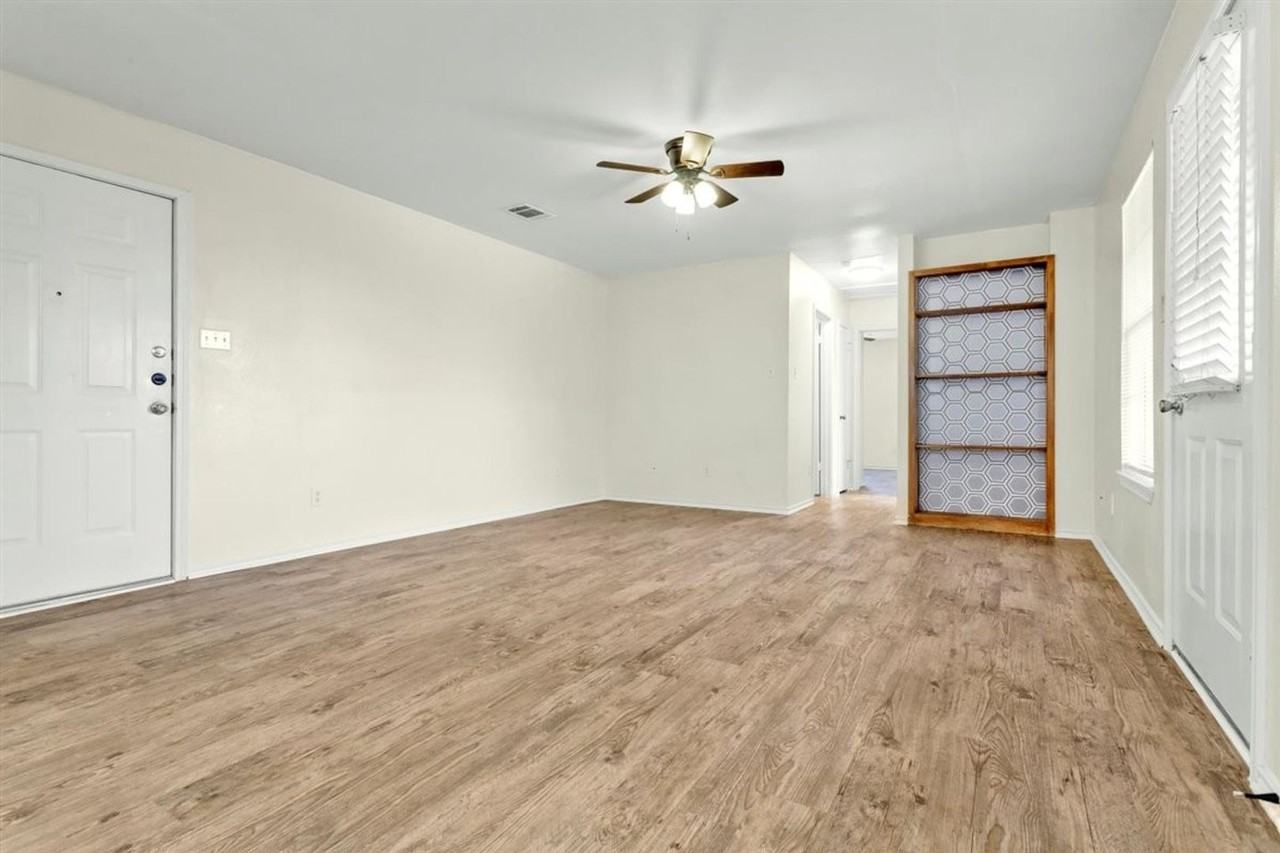 1722 Rawhide Loop - Photo 7 of 21