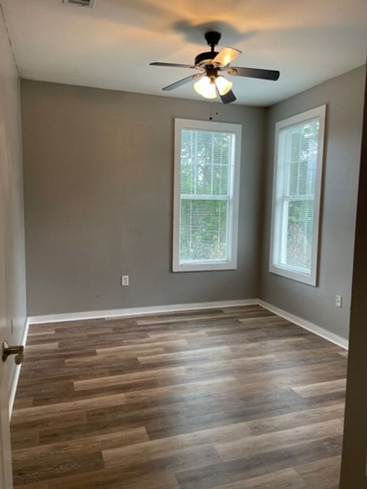 2262 Elvin Dr - Photo 5 of 12