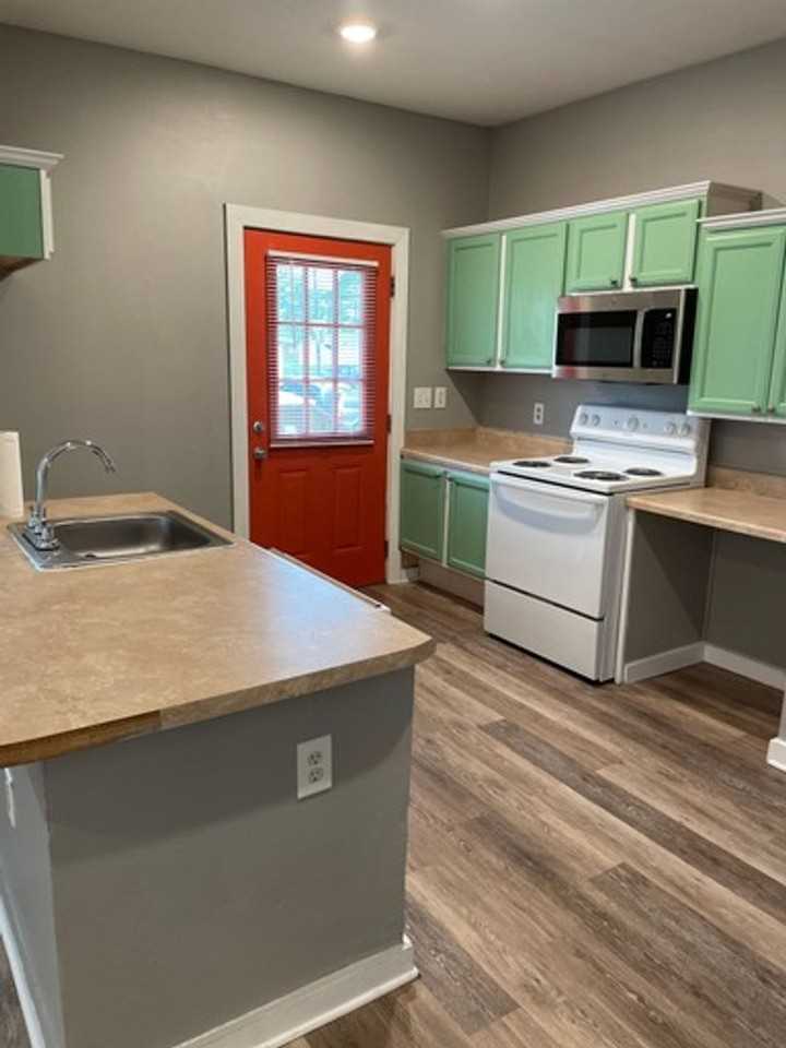 2262 Elvin Dr - Photo 7 of 12