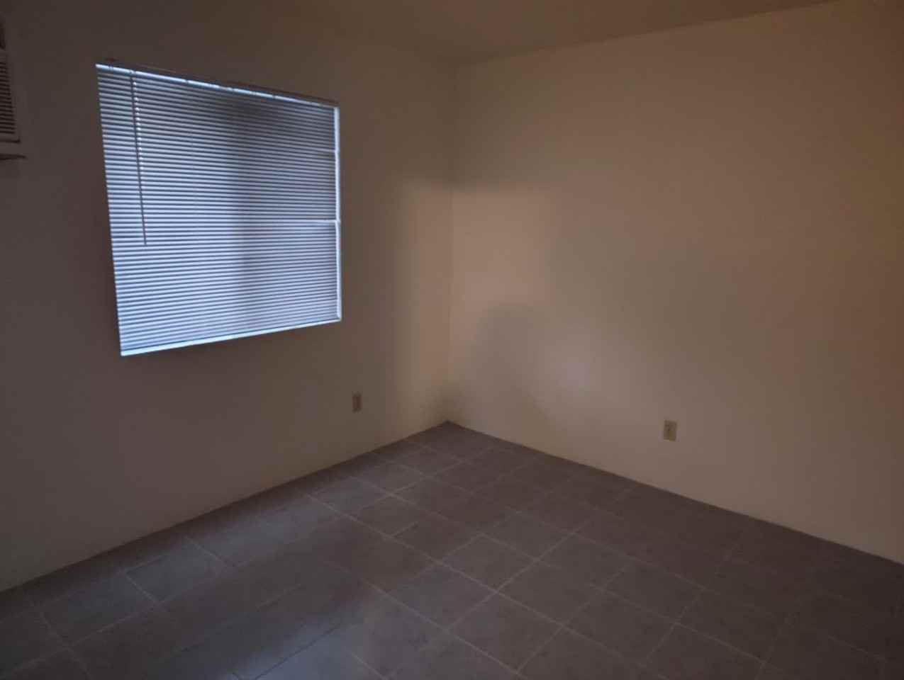 3520 E 2nd St #5 - Photo 5 of 8