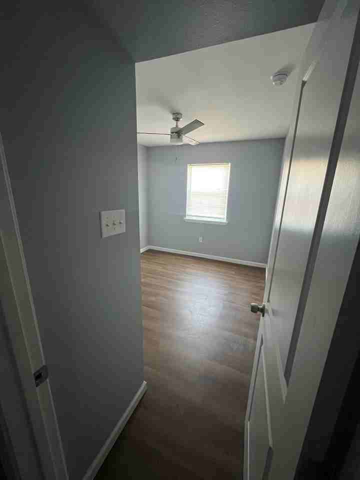 4409 Skyview Dr - Photo 4 of 10