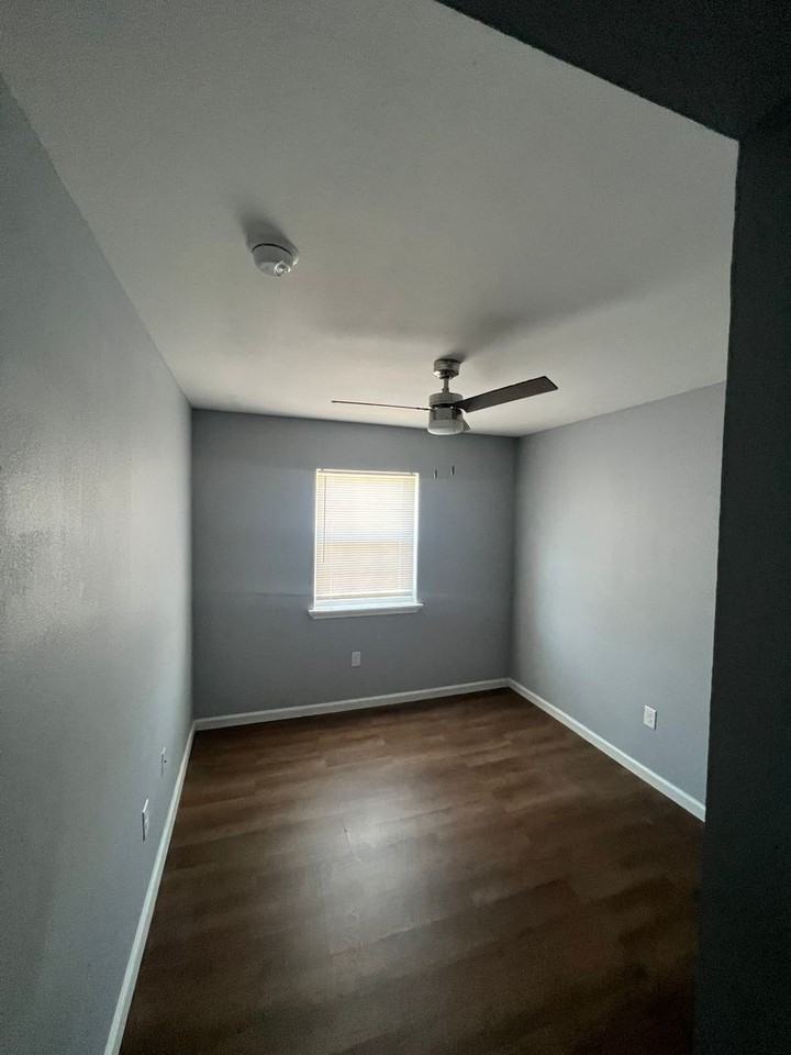 4409 Skyview Dr - Photo 6 of 10