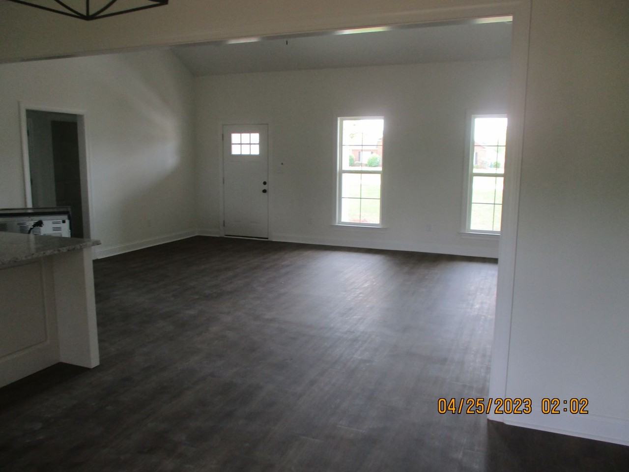 132 Chelmsford Ct - Photo 2 of 11