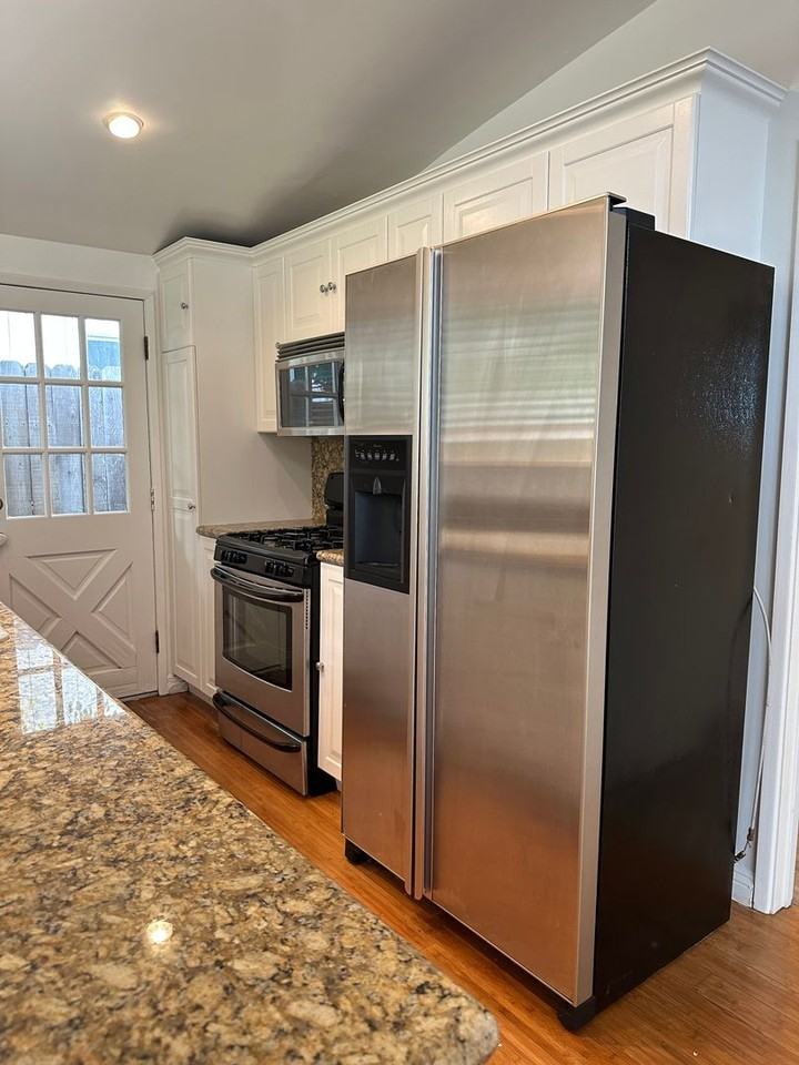 1154 Brunswick Ln - Photo 7 of 16