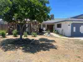 featured image of 465 S Walnut St