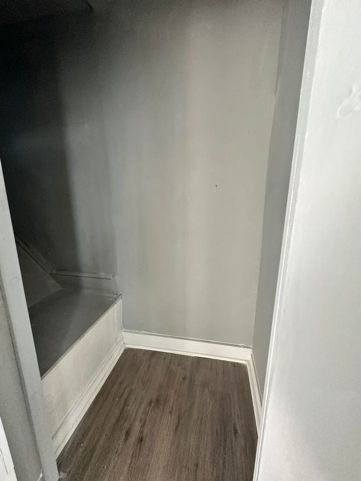 2838 W Garrison Ave - Photo 4 of 17