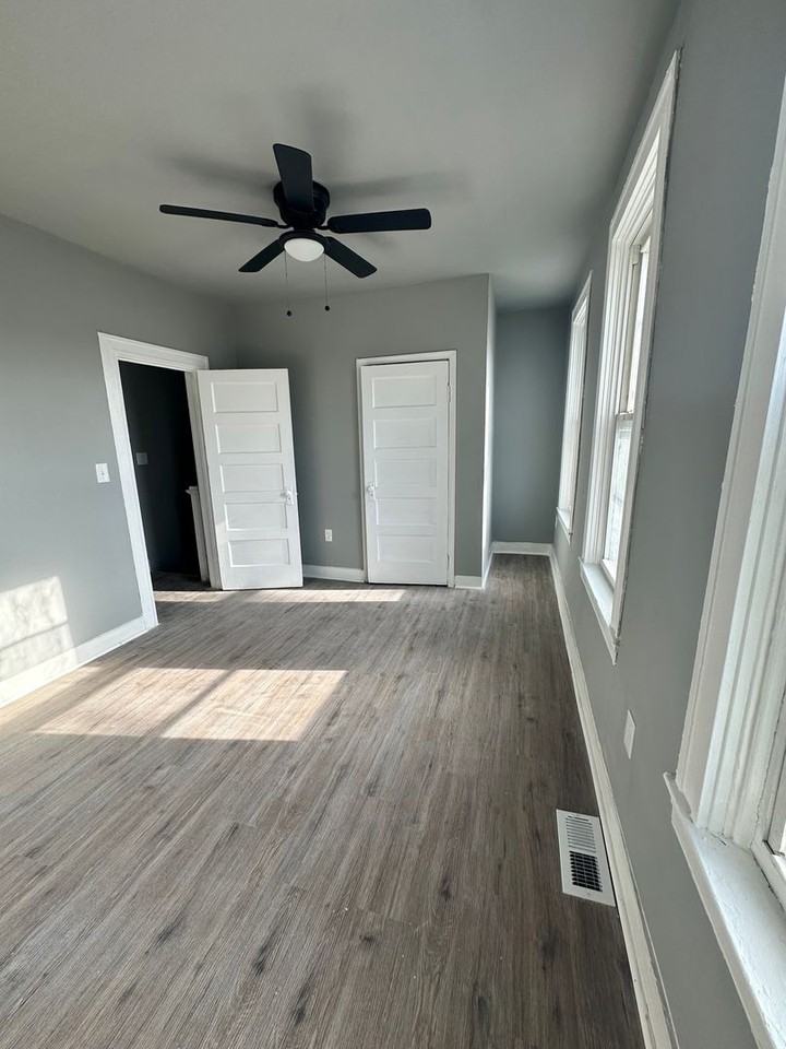 2838 W Garrison Ave - Photo 5 of 17