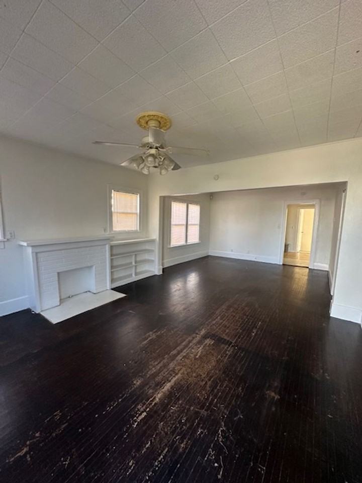 881 Ross Ave - Photo 5 of 16