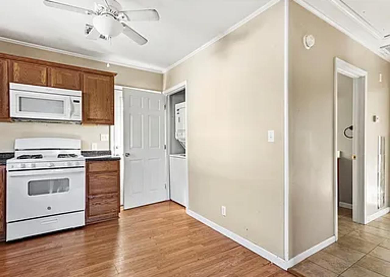 623 N Birch Ave - Photo 4 of 16