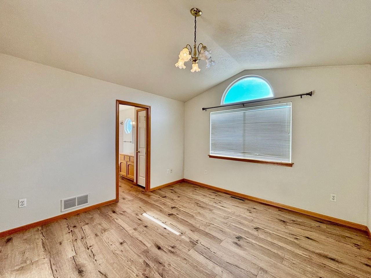 641 Radiant Dr - Photo 7 of 21