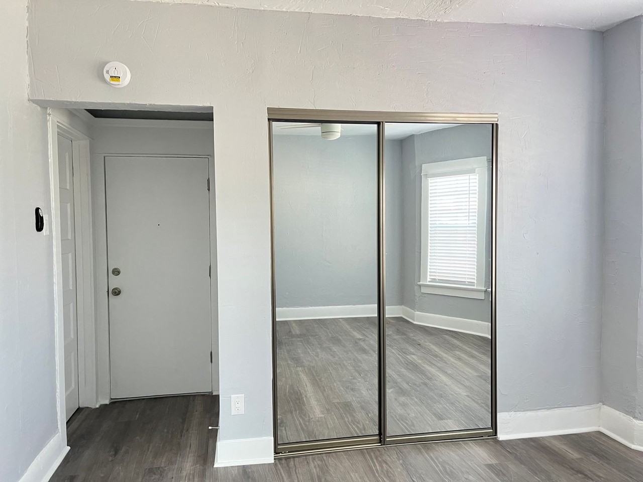 131 N. Alvarado St. - Photo 4 of 17
