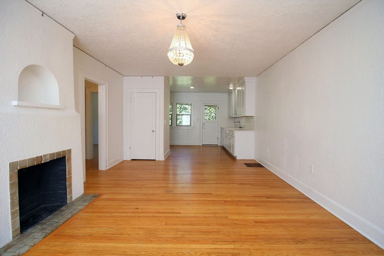 2905 Se Alder St - Photo 7 of 22