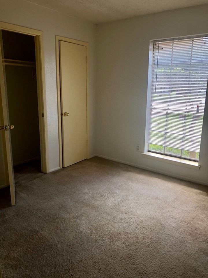 2731 N Camden Pkwy - Photo 6 of 13