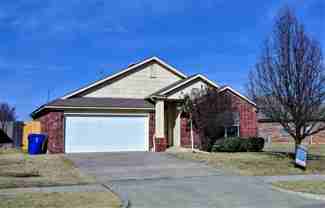2821 E Lake Dr - Photo 1 of 1