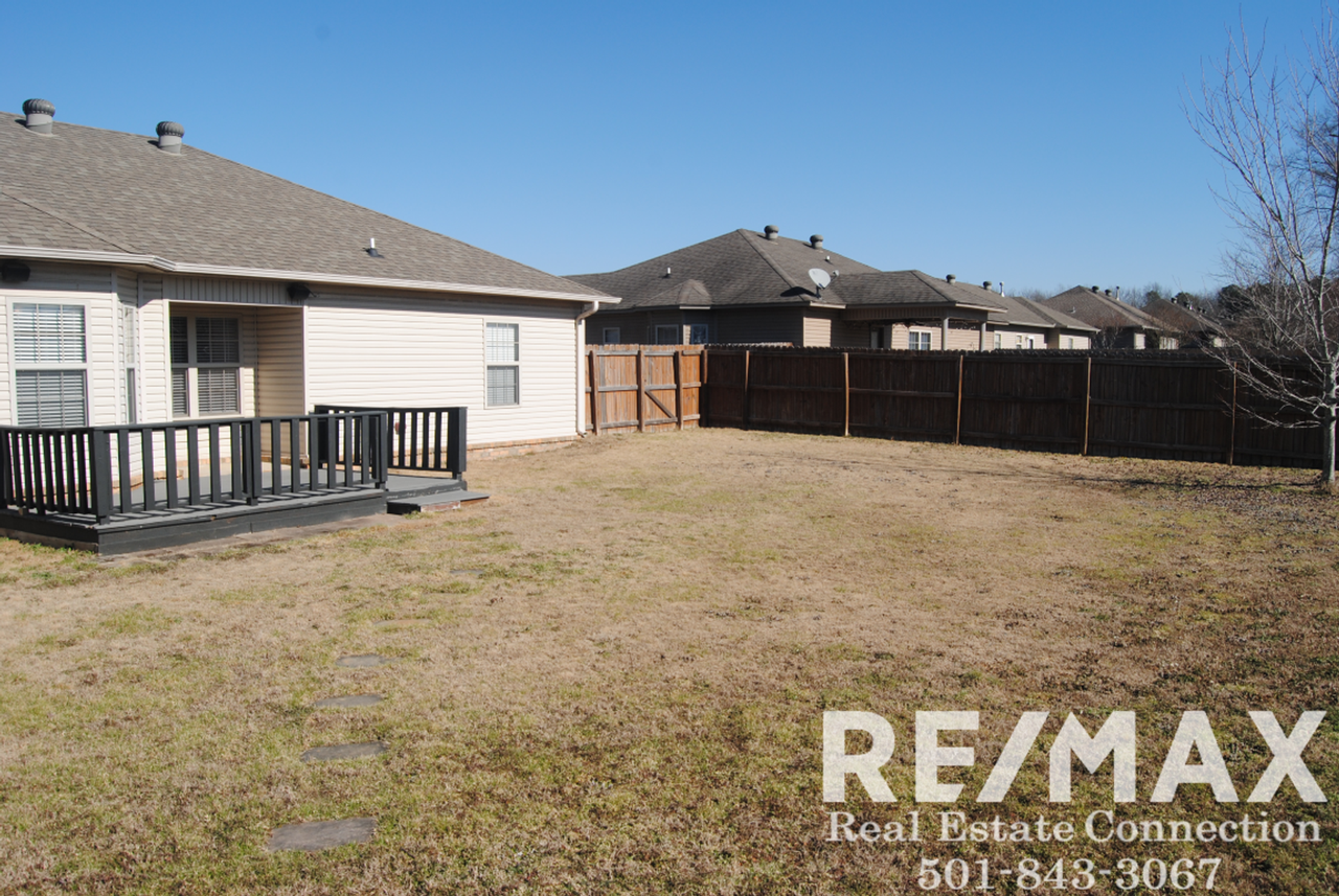 151 Peach St - Photo 3 of 22