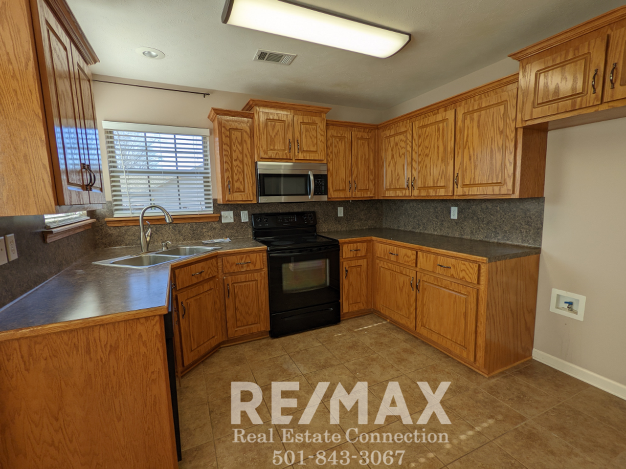 151 Peach St - Photo 6 of 22