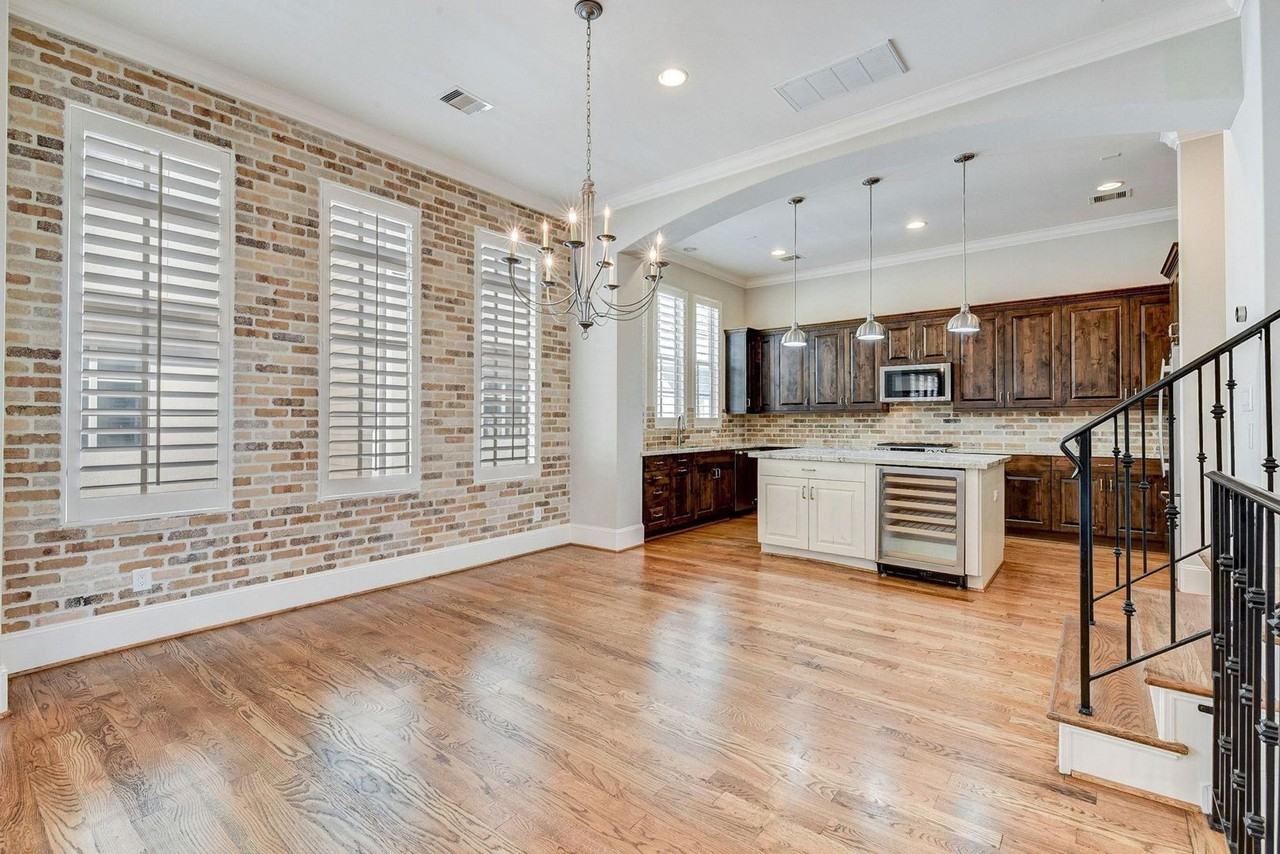 4506 Jackson St - Photo 3 of 29