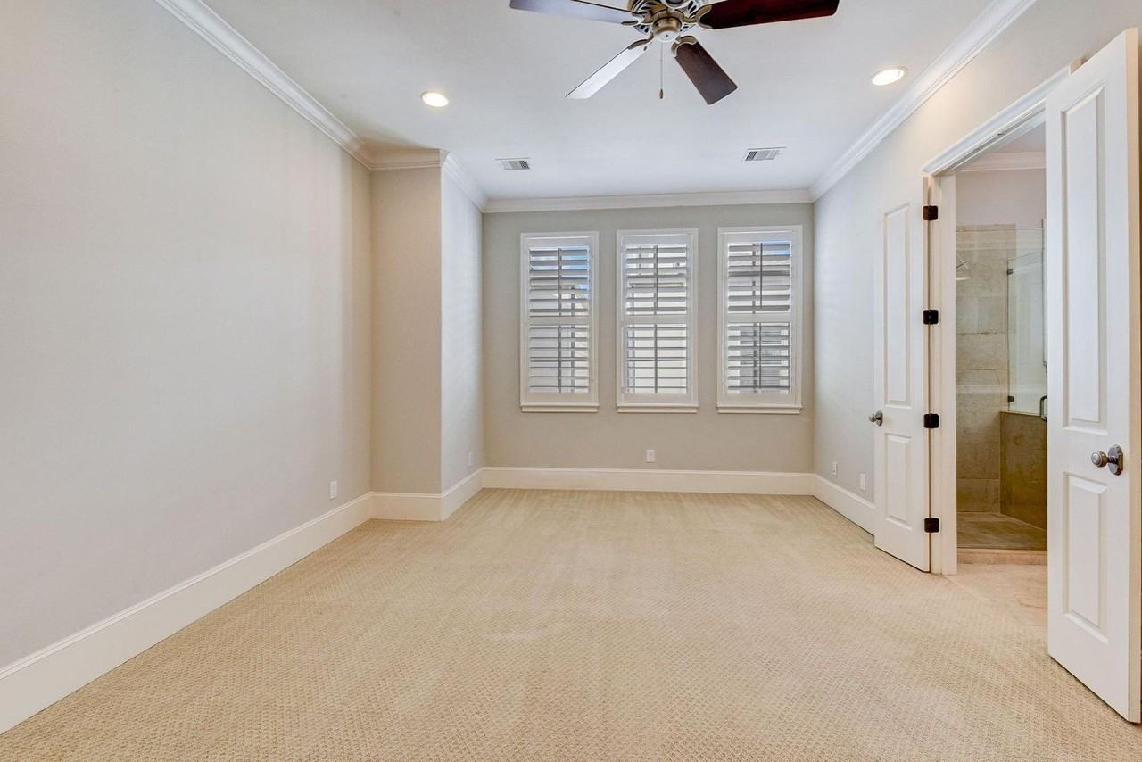 4506 Jackson St - Photo 5 of 29